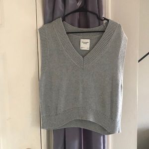 Abercrombie sweater vest